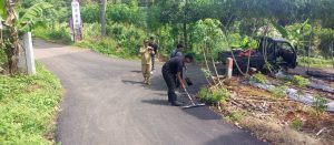 Dari Dana Desa, Lingkung Pasir Cibiuk Garut Bangun Jalan Yang Menghubungkan Beberapa Kampung